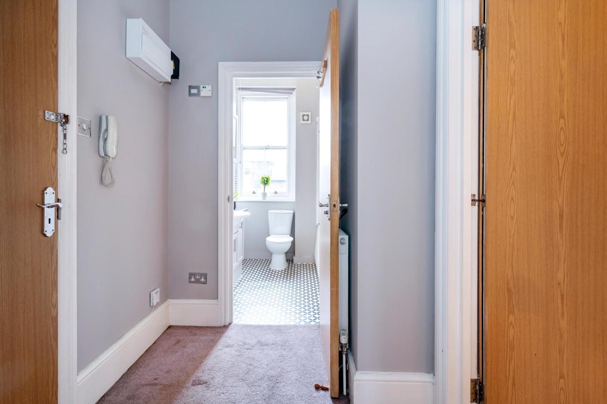 Large 1 Bedroom In Center Of London 3 Ngoại thất bức ảnh